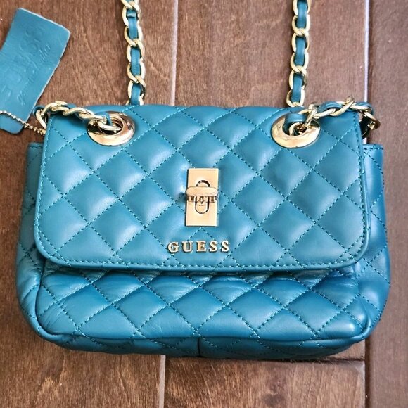 GUESS Quilted Green Leather Shoulder Bag - Picture 6 of 16